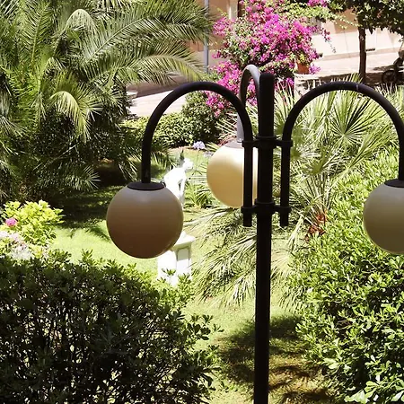 拉斐尔客房旅馆